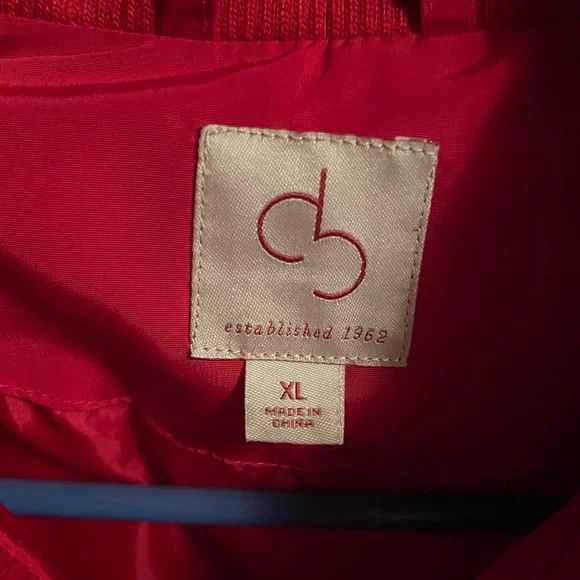 Dress Barn. Zip-up vest. Size XL(runs small). Red. - Picture 2 of 7